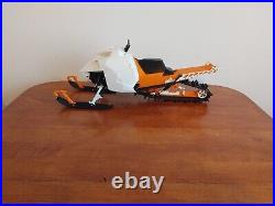 RC Snowmobile WHITE. Sled. Brp. Arctic cat. Yamaha. Polaris Remote Control Skidoo